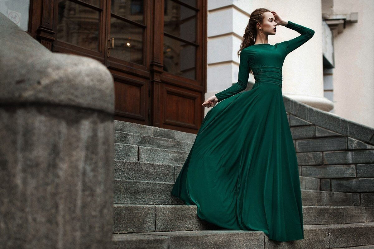 Зеленое платье – подборка модных фасонов и образов