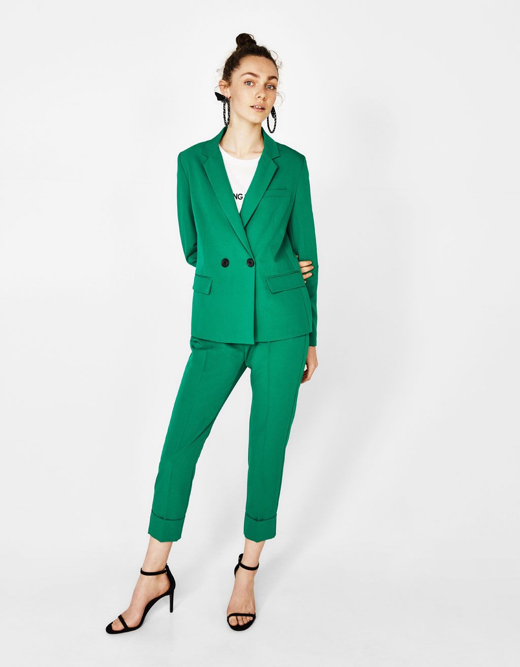 Зеленый костюм женский брючный бершка