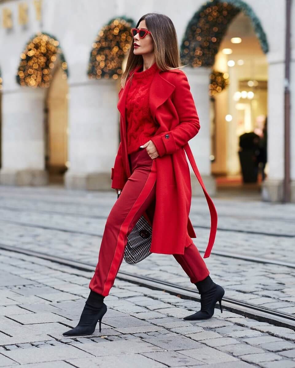 Красное пальто | Red Сoat