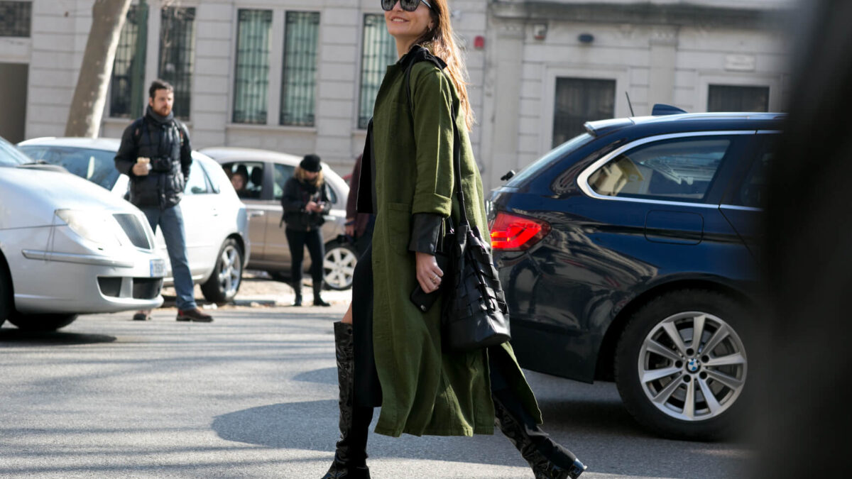 Женское пальто в стиле милитари: модные тенденции и советы по сочетанию