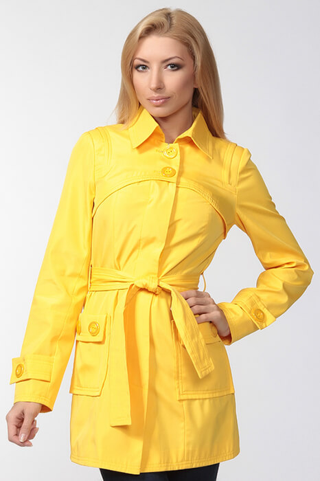 Девушка в желтом пиджаке фото