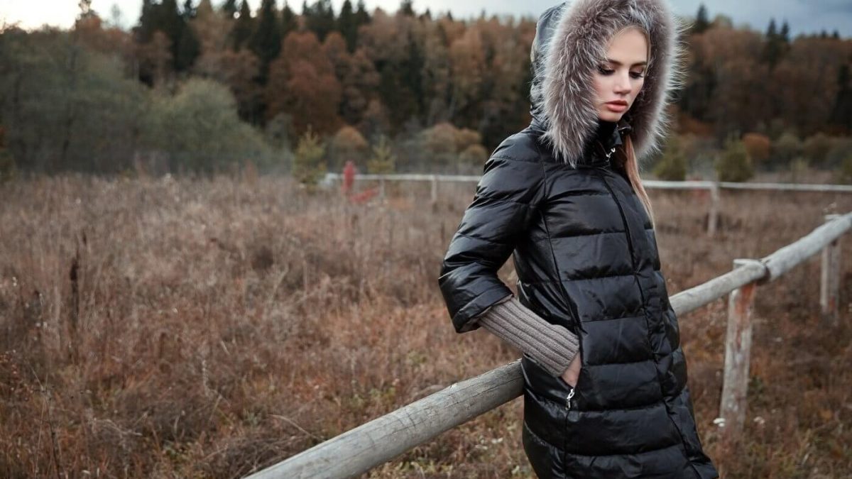 Болоньевая куртка: универсальный элемент женского гардероба