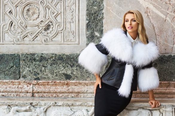 Девушка в комбинированной шубе фото
