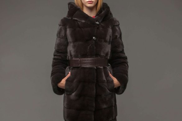 Девушка в шубе поперечка фото