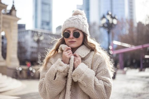 Девушка в шубе Тедди фото