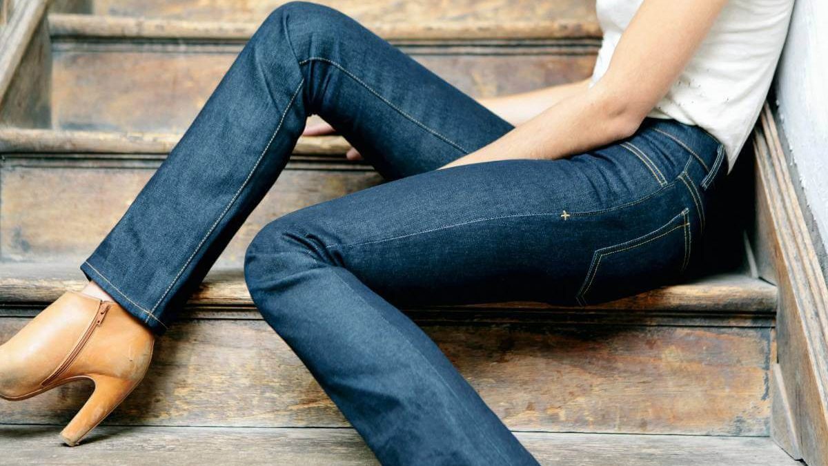 Модные женские джинсы - тренды года (фото, образы, модели)